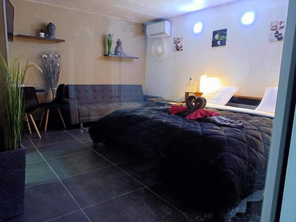 Mas La Farelle Chambre D'Hote,Fitness & Salle De Jeux Gratuite & Spa En Supplement Nîmes Buitenkant foto