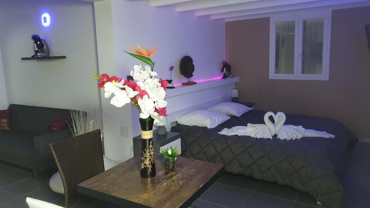 Mas La Farelle Chambre D'Hote,Fitness & Salle De Jeux Gratuite & Spa En Supplement Nîmes Buitenkant foto